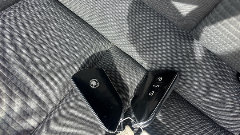 Skoda Enyaq 132kW 60 ecoSuite 62kWh 5dr Auto [120kW] Electric Estate